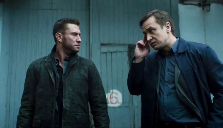 Момент из 8 серии 1 сезона