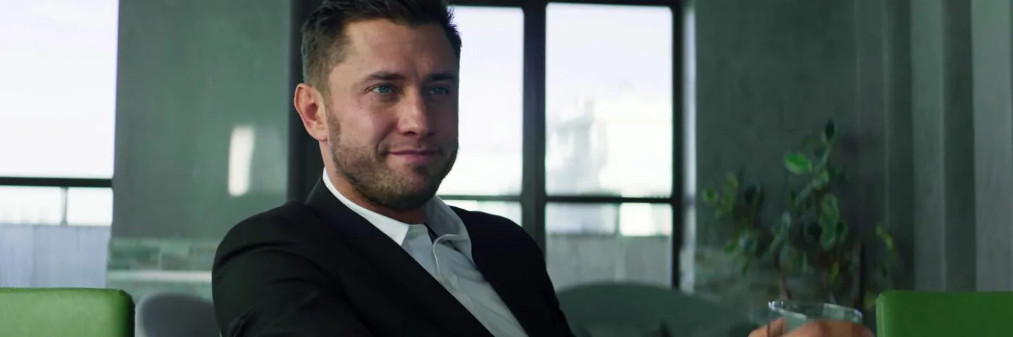 Кадр из 9 серии 1 сезона