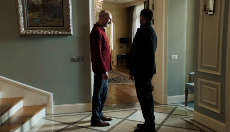 Момент из 4 серии 2 сезона