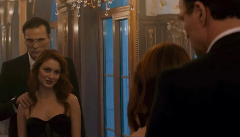 Момент из 10 серии 3 сезона