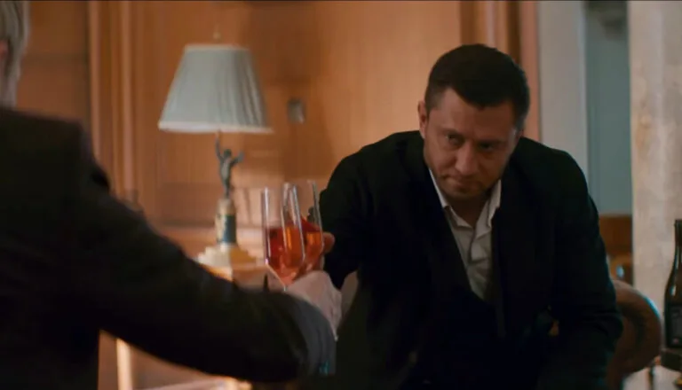 Момент из 7 серии 3 сезона